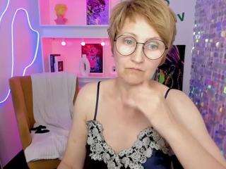 ParisCherry live webcam show