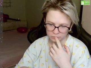 gretta-mrr's CamSoda show and profile