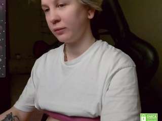 gretta-mrr, female webcam model,  years old, on live webcam