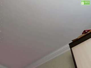 le modèle gretta-mrr est en webcam porno dans un show sur le site camsoda, il possède les tags suivants: anal,heels,toys,tease,tattoo,squirt,solo,saliva,public,pantyhose,natural,lush,ass,living room,lovense,hairy,blowjob,bedroom,bigboobs,bj