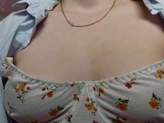 le modèle gretta-mrr est en webcam porno dans un show sur le site camsoda, il possède les tags suivants: anal,heels,toys,tease,tattoo,squirt,solo,saliva,public,pantyhose,natural,lush,ass,living room,lovense,hairy,blowjob,bedroom,bigboobs,bj