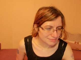 le modèle marilyndream est en webcam porno dans un show sur le site camsoda, il possède les tags suivants: amateur,pussy,middle aged,naked,natural,nature,no drinking,no smoking,orgasm,public,role play,ass,sexy,skinny,solo,spank,striptease,tattoos,tease,voyeur