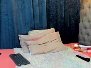 nahiroby-ebony webcam camsoda model stream image