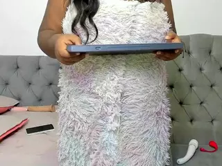nahiroby-ebony's Live Sex Cam Show
