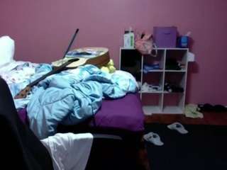 cosmicumqueen's live room