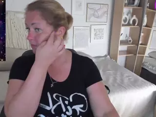 JenniferLight's Live Sex Cam Show