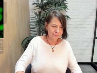 lindapassionate webcam model