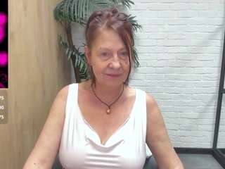 LindaPassionate live webcam on Soda Cams