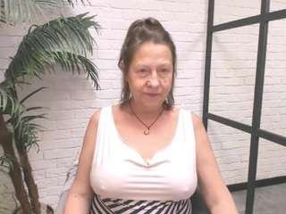 le modèle lindapassionate est en webcam porno dans un show sur le site camsoda, il possède les tags suivants: amateur,pussy,lovense,mature,middle aged,milf,naked,natural,nature,no drinking,orgasm,sexy,hairy pussy,smoking,solo,spank,spanking,strip,striptease,tease