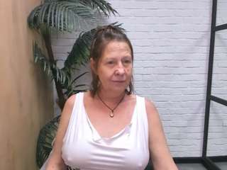 le modèle lindapassionate est en webcam porno dans un show sur le site camsoda, il possède les tags suivants: amateur,pussy,lovense,mature,middle aged,milf,naked,natural,nature,no drinking,orgasm,sexy,hairy pussy,smoking,solo,spank,spanking,strip,striptease,tease