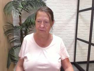 Live cam show with LindaPassionate