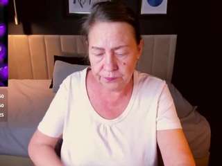 LindaPassionate live cam preview
