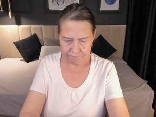 LindaPassionate live cam preview