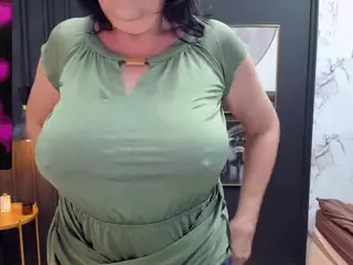 LindaPassionate's Live Sex Cam Show