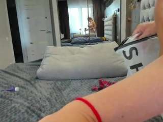Flexxxybella live webcam show