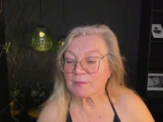 NataliMellow live webcam on Soda Cams