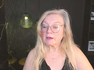 natalimellow Live Webcam on CamSoda