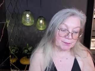 natalimellow's CamSoda show and profile