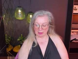 Live cam show with NataliMellow