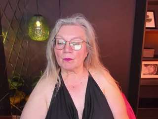 Live cam show with NataliMellow