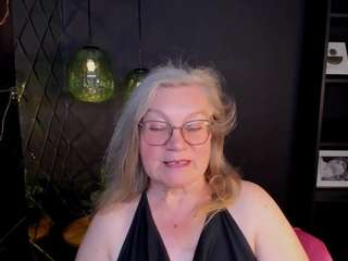 Live cam show with NataliMellow