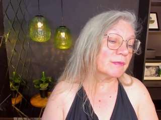 NataliMellow live webcam show