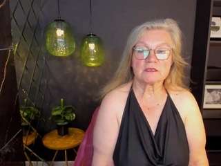 Live cam show with NataliMellow
