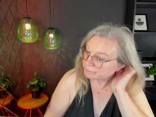 Natalimellow's live stream