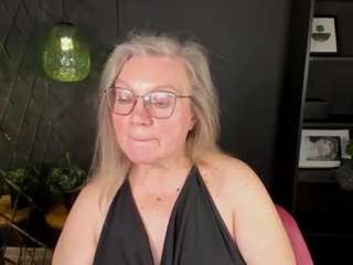 natalimellow webcam model