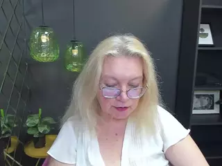 NataliMellow's Live Sex Cam Show