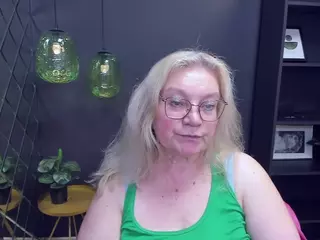 NataliMellow's Live Sex Cam Show