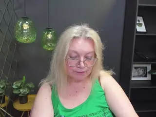 NataliMellow's Live Sex Cam Show