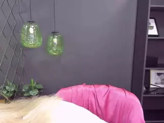 NataliMellow's Live Sex Cam Show