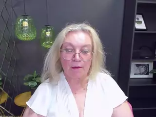 NataliMellow's Live Sex Cam Show