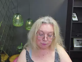 NataliMellow's Live Sex Cam Show