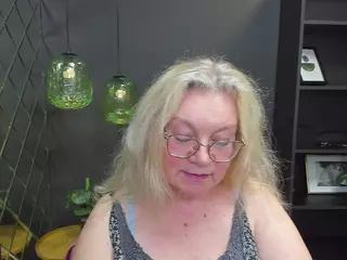 NataliMellow's Live Sex Cam Show