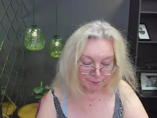 NataliMellow's Live Sex Cam Show