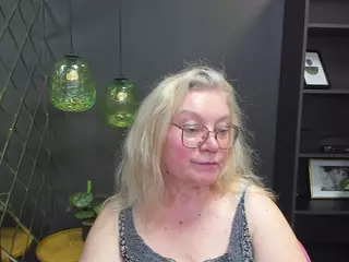 NataliMellow's Live Sex Cam Show