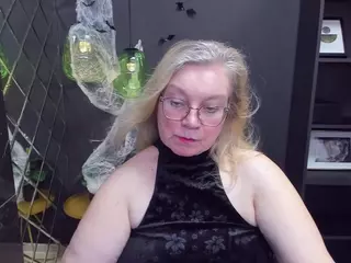 NataliMellow's Live Sex Cam Show