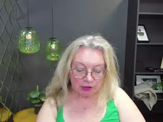 NataliMellow's Live Sex Cam Show