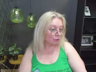 NataliMellow's Live Sex Cam Show