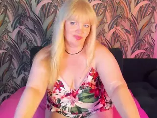 NicoleKind's Live Sex Cam Show