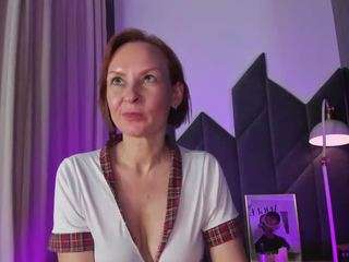 NikaGentle live webcam show