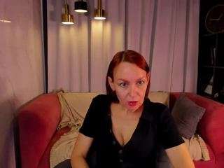 NikaGentle live cam preview