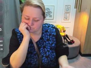 scarlettsoft's CamSoda show and profile