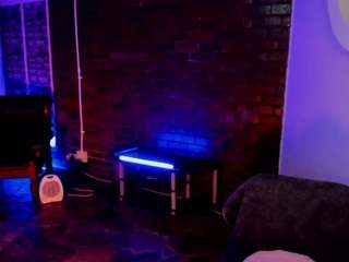 cee4u2nv Live Webcam on CamSoda