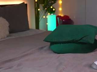 lorettelorena Live Webcam on CamSoda