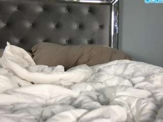 Live webcam model thenikkivalentine on Soda Cams