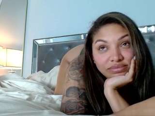 thenikkivalentine Sex Cam Show