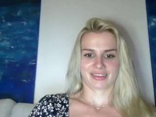 corneliabarbie Live Webcam on CamSoda